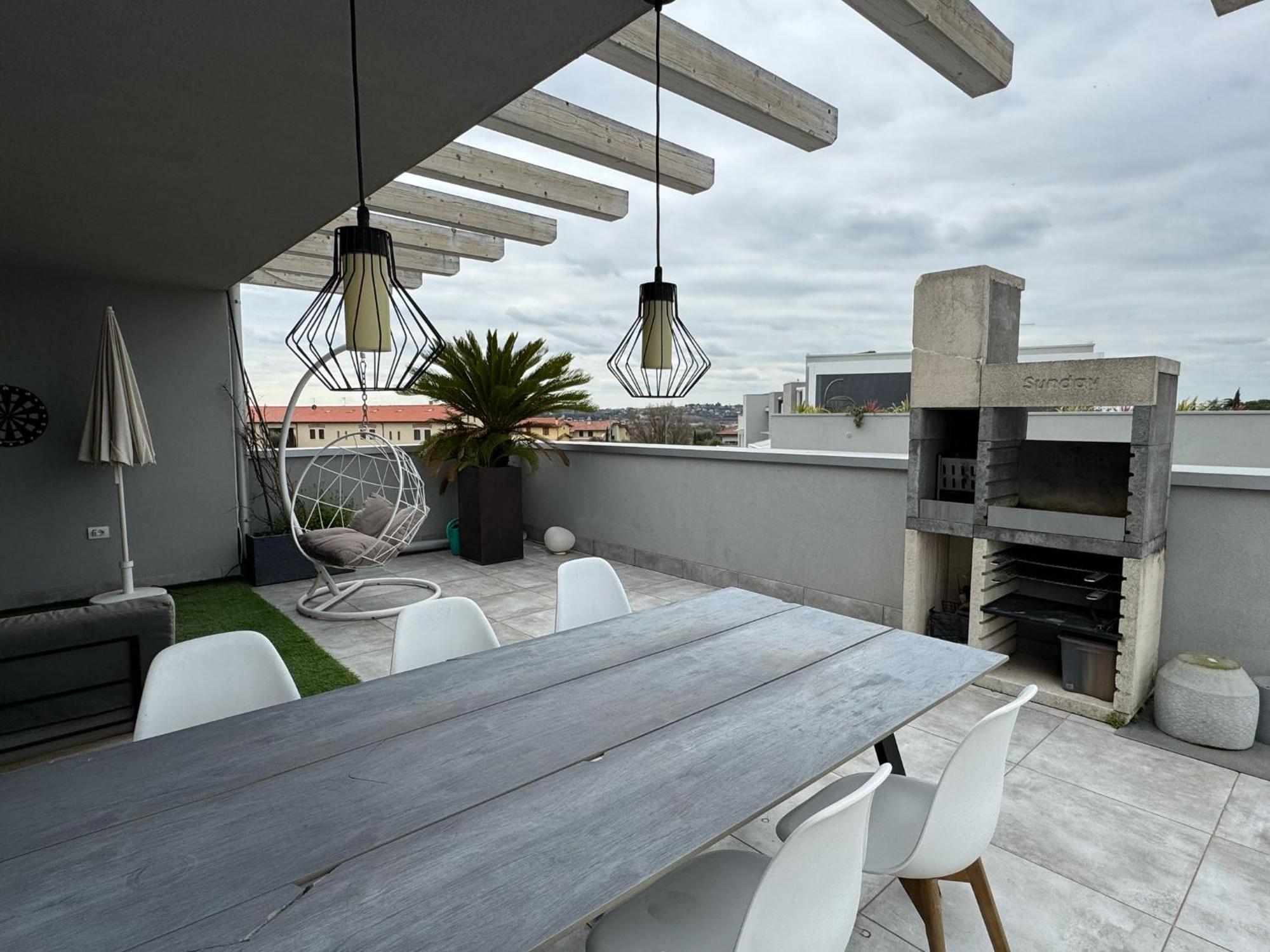 The Jazz Terrace - Relaxing Place With Pool Пескьера-дель-Гарда Экстерьер фото